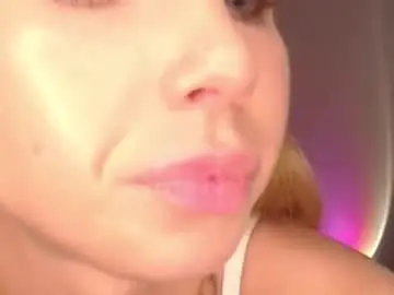 Chaturbate Free Porn Cam of emma_blush69