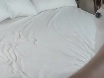 Chaturbate Adult Webcam of lipswithsmileonthem
