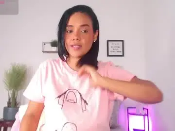 Chaturbate Live Sex Cam of regina1819