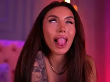 Chaturbate Live Sex of aishaadevoe