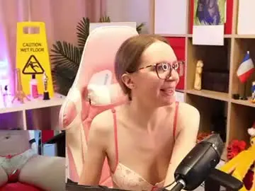 Chaturbate Live Sex Cam of belle_alice