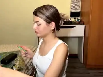 Chaturbate Live Sex Cam of brandielamarra