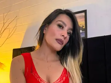 Imlive Live Sex Cam of Lexieblacke69