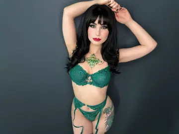Imlive Live Sex Cam of Sarah_Moon