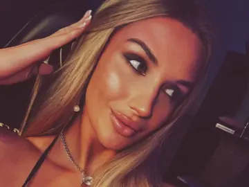 Shaved Sex Cams