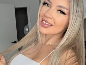 Myfreecams Live Sex of bellalopez