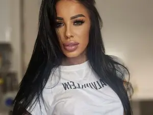 Myfreecams Best Webcam of AnyssyaHoot
