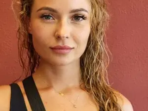 Myfreecams Sex Cam of Dee4w