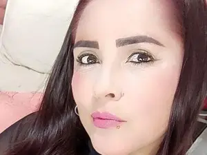 Myfreecams Sex Cam of Sarat_Manson41