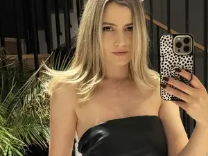 Myfreecams Live Sex Cam of HappyEndings_