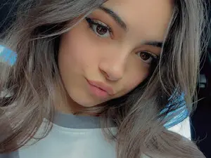 Myfreecams Free Porn Cam of Skybaby69