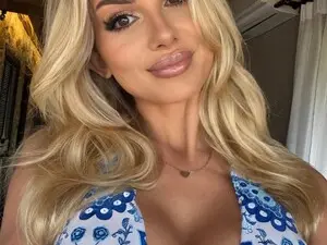 Myfreecams Adult Webcam of CorneliaBaby