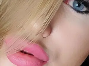 Myfreecams Live Sex Cam of Candy_Caro
