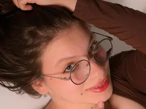 Myfreecams Sex Chat of Liiliie_petite