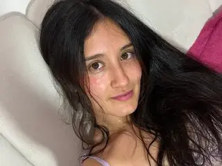 Streamate Live Sex Cam of Kimyrosse