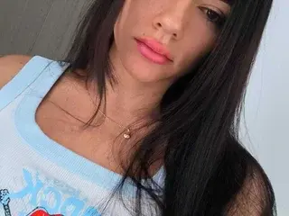 Streamate Live Porn of Hannah_Valencia