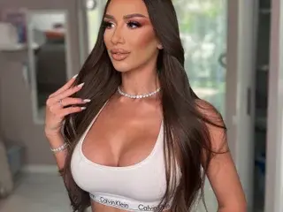 Streamate Adult Webcams of Julia_Quin