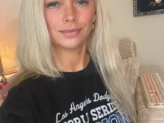Streamate Free Live Porn of SophiaSinclaireX