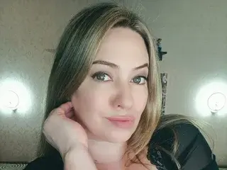 Streamate Free Live Porn of AfinaLoveYou