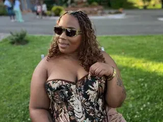 Streamate Live Porn of ExoticJudy
