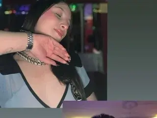 Streamate Sex Cam of NatashaCoopeer