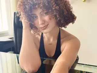 Streamate Free Live Porn of HollyJhonson