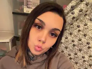 Streamate Free Live Porn of AugustMarie