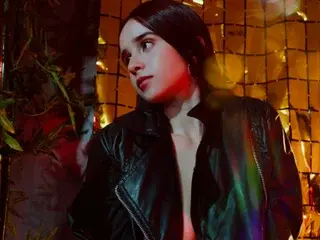 Streamate Free Porn Cam of SaraMars