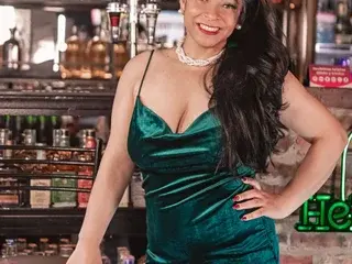 Streamate Live Sex of AdelinneMoretti