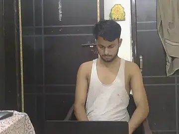 Stripchat Nude Webcam of Stubborndesiboy