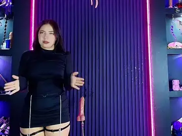 Stripchat Free Live Porn of Candyqueen_bdsm_