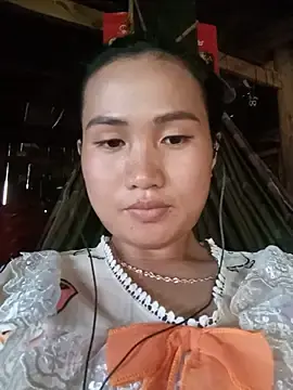 Stripchat Watch Live Sex Cams of Luce-ee