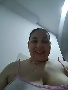 Stripchat Sex Cam of MirandaSoto