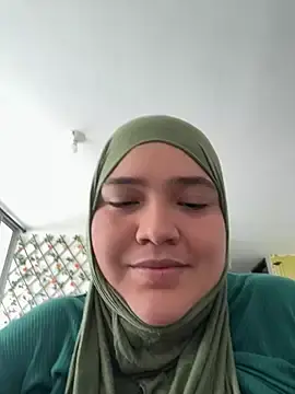 Stripchat Free Porn Cam of sweetmuslim01