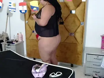 Stripchat Adult Video Chat of HOTTGIRLSCURVYS