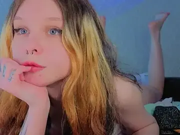 Stripchat Best Webcam of Hi_Kitti