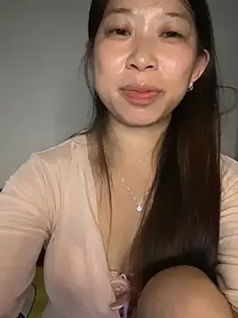 Stripchat Free Porn Cam of Mayly_lucky2