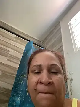 Stripchat Free Porn Cam of ladycreamypr2