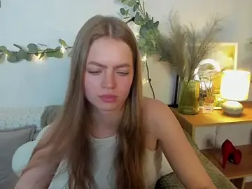 Stripchat Live Sex Cam of HoneyEmilly
