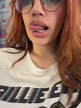 Stripchat Free Porn Cam of Capybarita