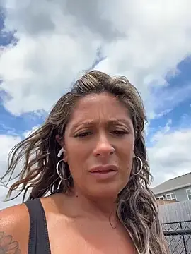 Stripchat Free Live Porn of bossyroxy84