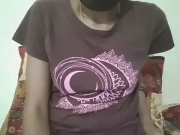 Stripchat Live Sex Cam of Sravanthi52