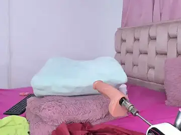 Stripchat Sex Cam of Roxy-Smith
