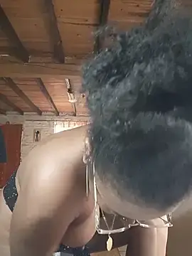 Stripchat Free Porn Cam of ChanneldelaCroix