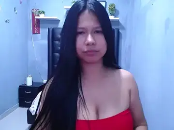 Stripchat Free Porn Cam of Letty_Plugxo