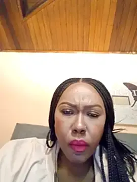 Stripchat Live Sex Cam of Munchies_xXx