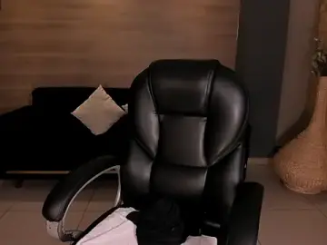 Stripchat Live Porn of MaryLewis_