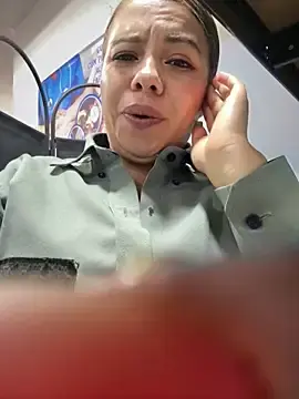 Stripchat Live Sex Cam of Ariana-07