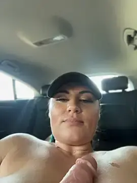 Stripchat Free Porn Cam of lovely_beast