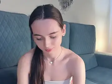Stripchat Adult Video Chat of YvonneRobes